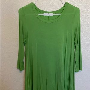 Green 3/4 length sleeve tunic